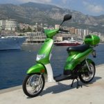 Kosmob : entre scooter et vélo à assistance électrique