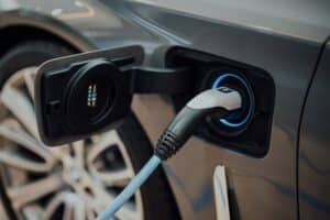 Borne de recharge voiture électrique pour particulier : quel est le coût ?